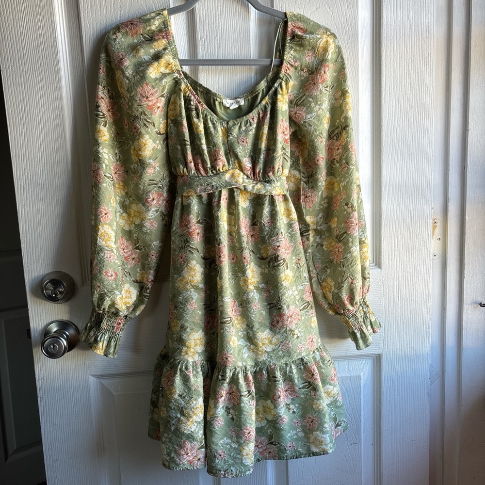 Blu Pepper floral dress. Size: S